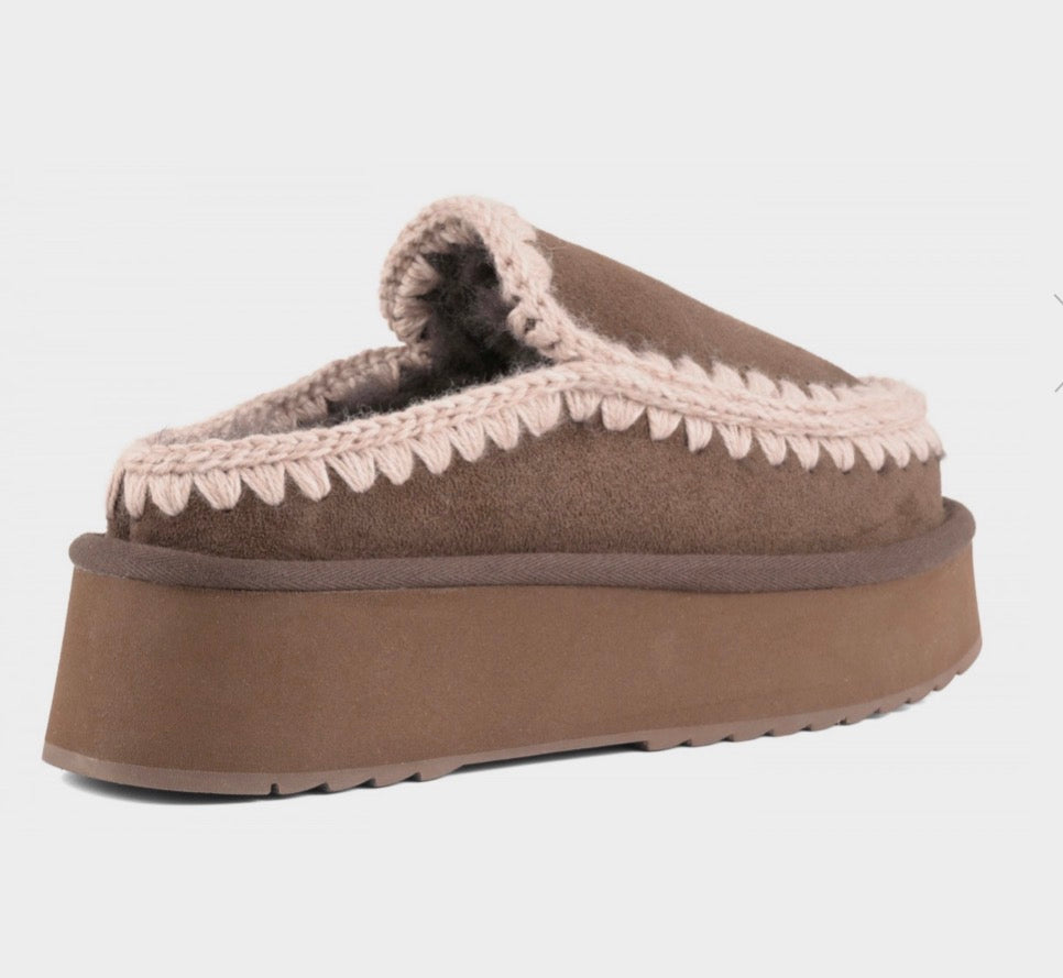 Eskimo Clog Platform Mou