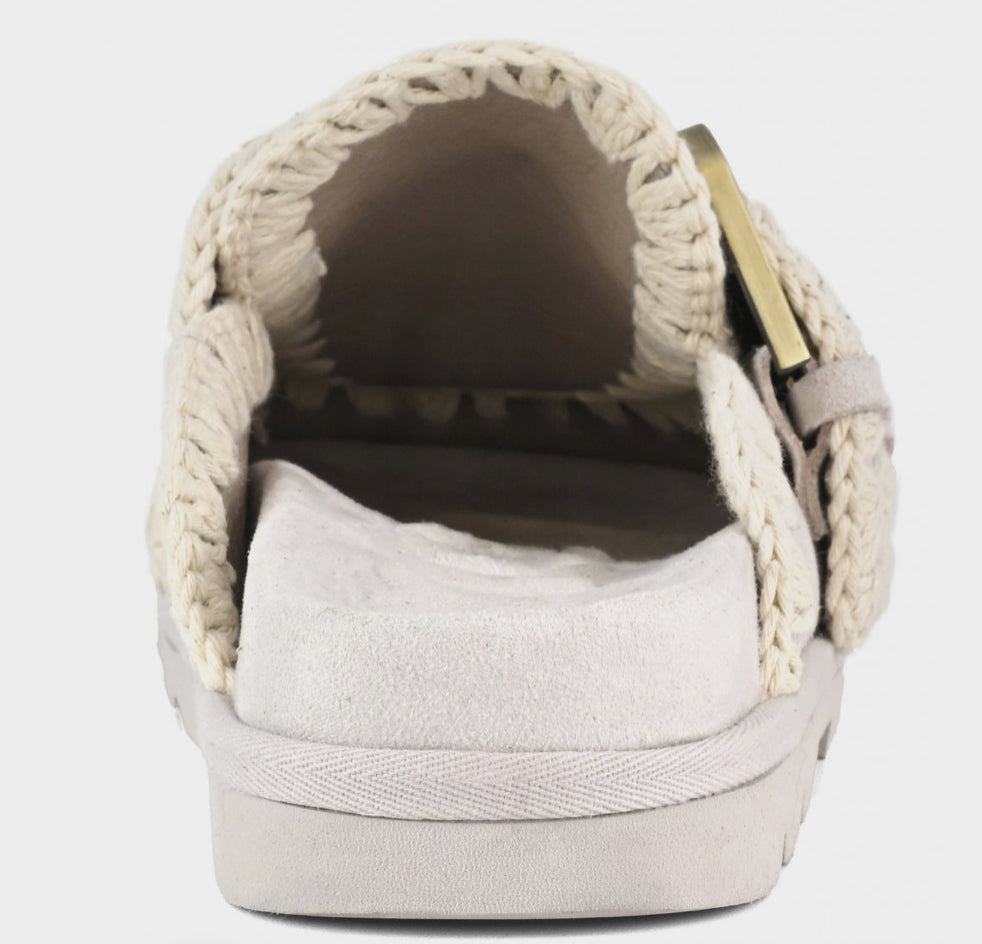 Low Bio Sabot Two-Buckles Mou