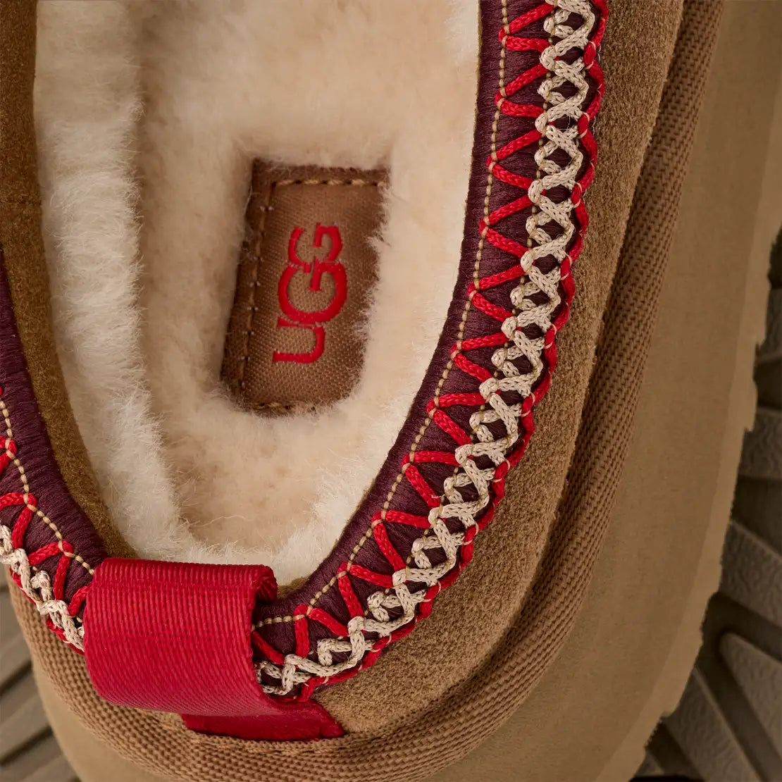 UGG Tazz Pantofole Chestnut