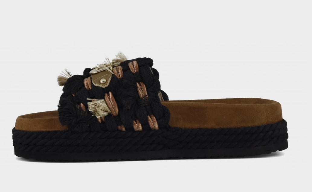 Monoband Rope Sandal Fringes Mou