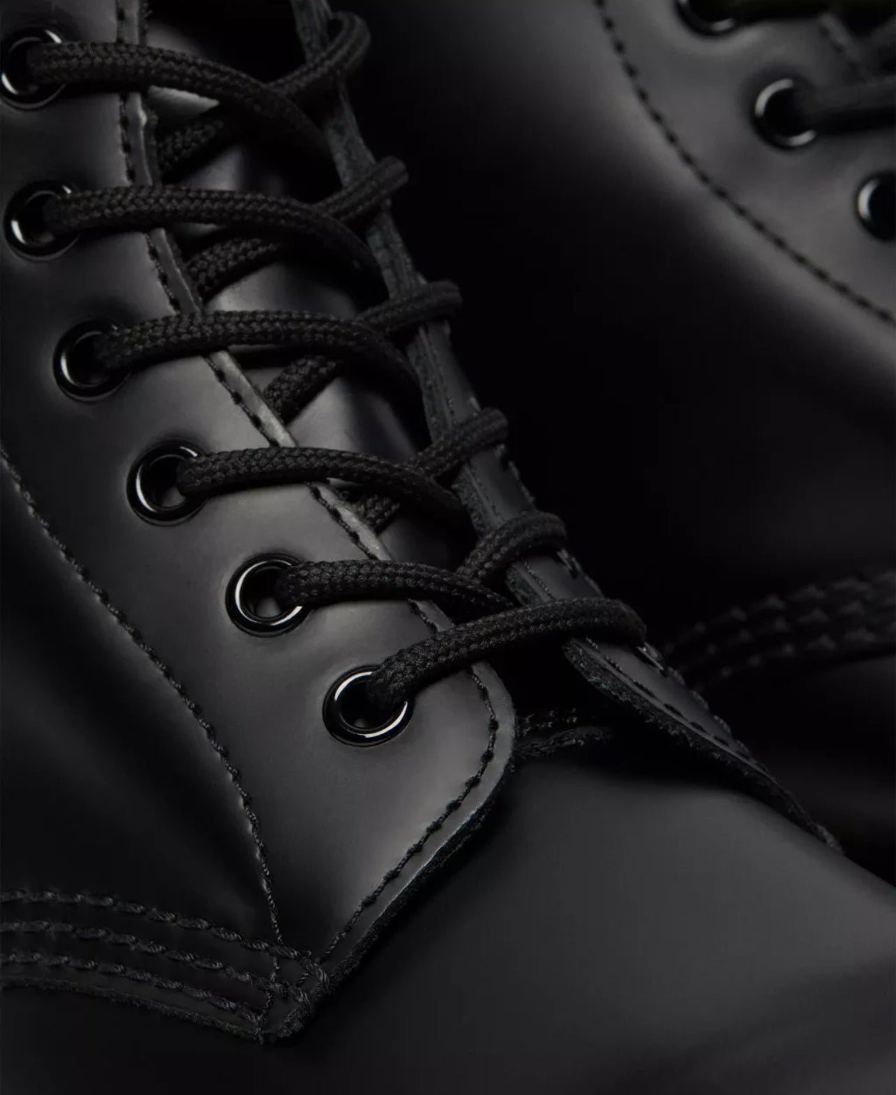 STIVALI STRINGATI 1460 IN PELLE SMOOTH