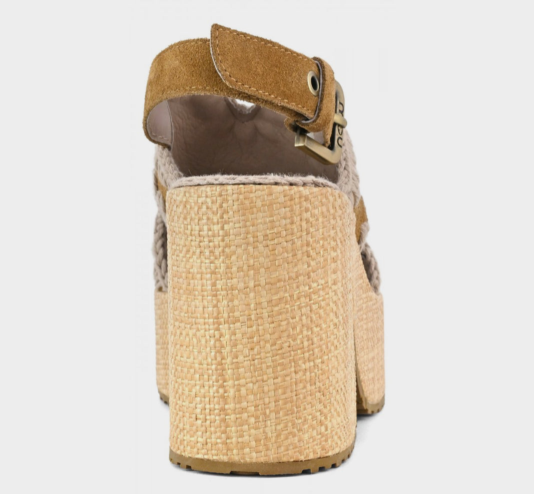 Raffia Platform With Backstrap Mou