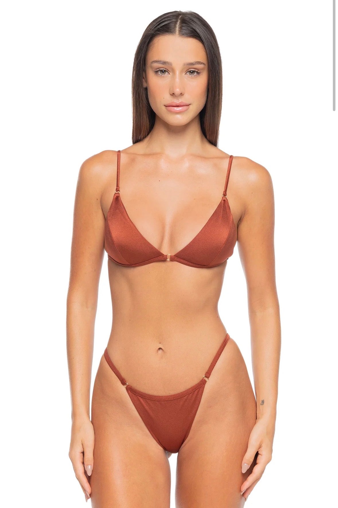 Bikini asia dattero I’AM