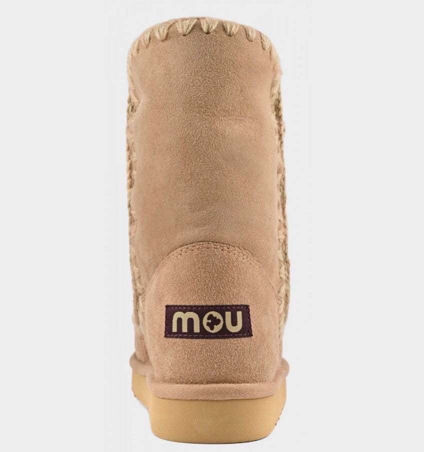 Eskimo 24 Mou