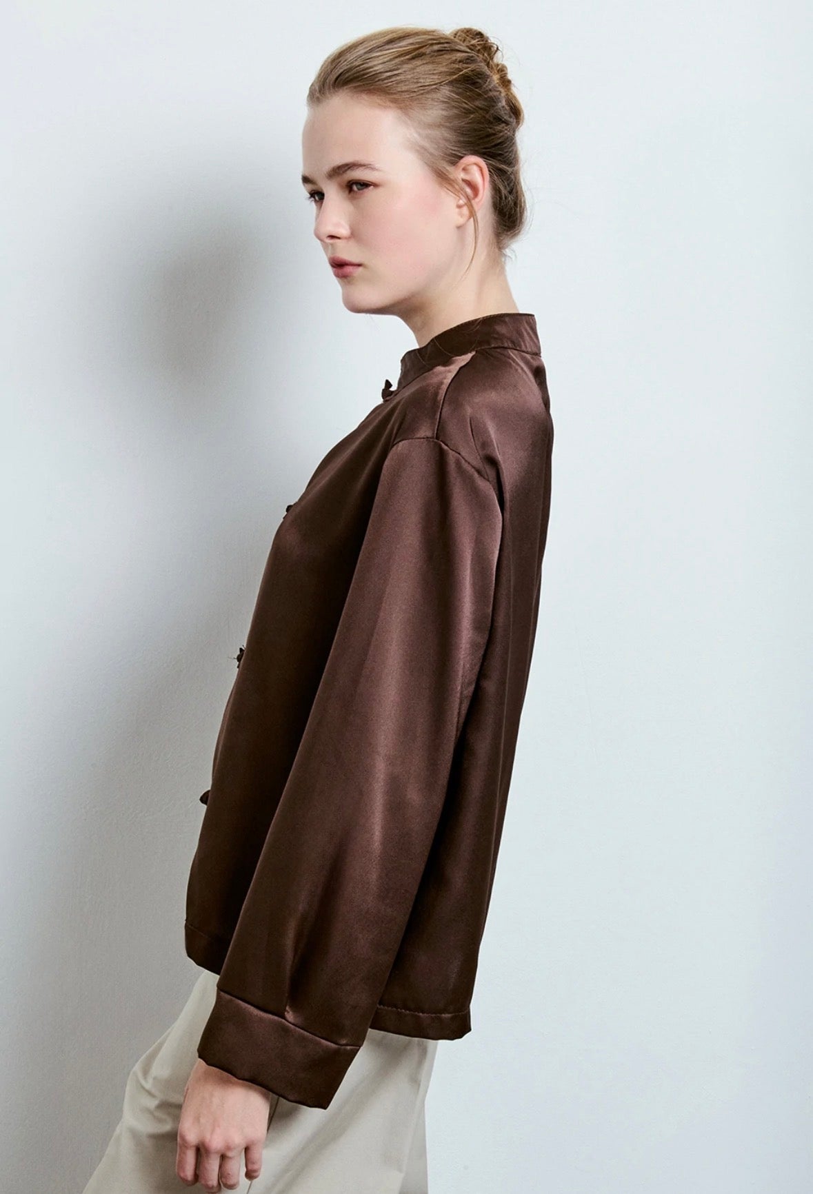 Camicia con alamari moka Two Way