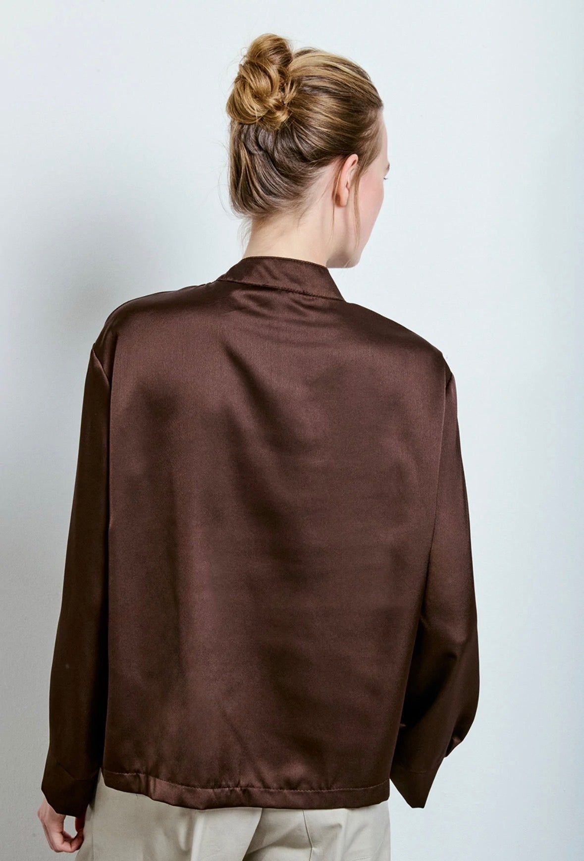 Camicia con alamari moka Two Way