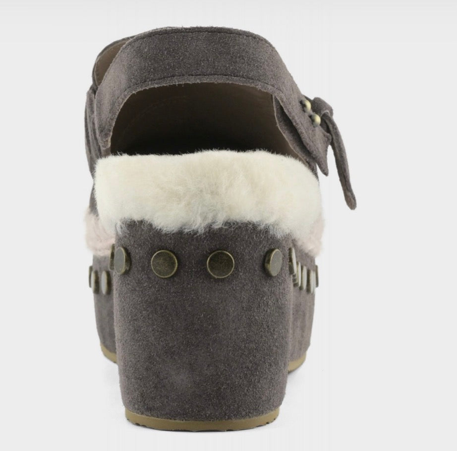 Suede Clog Back Strap Mou