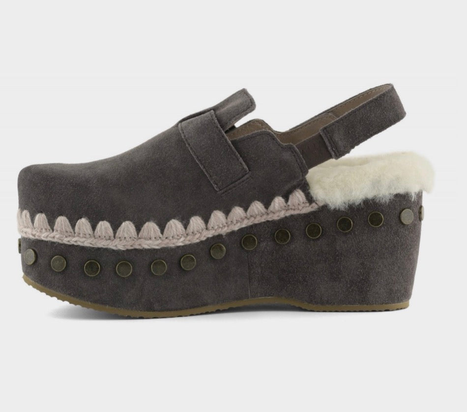 Suede Clog Back Strap Mou