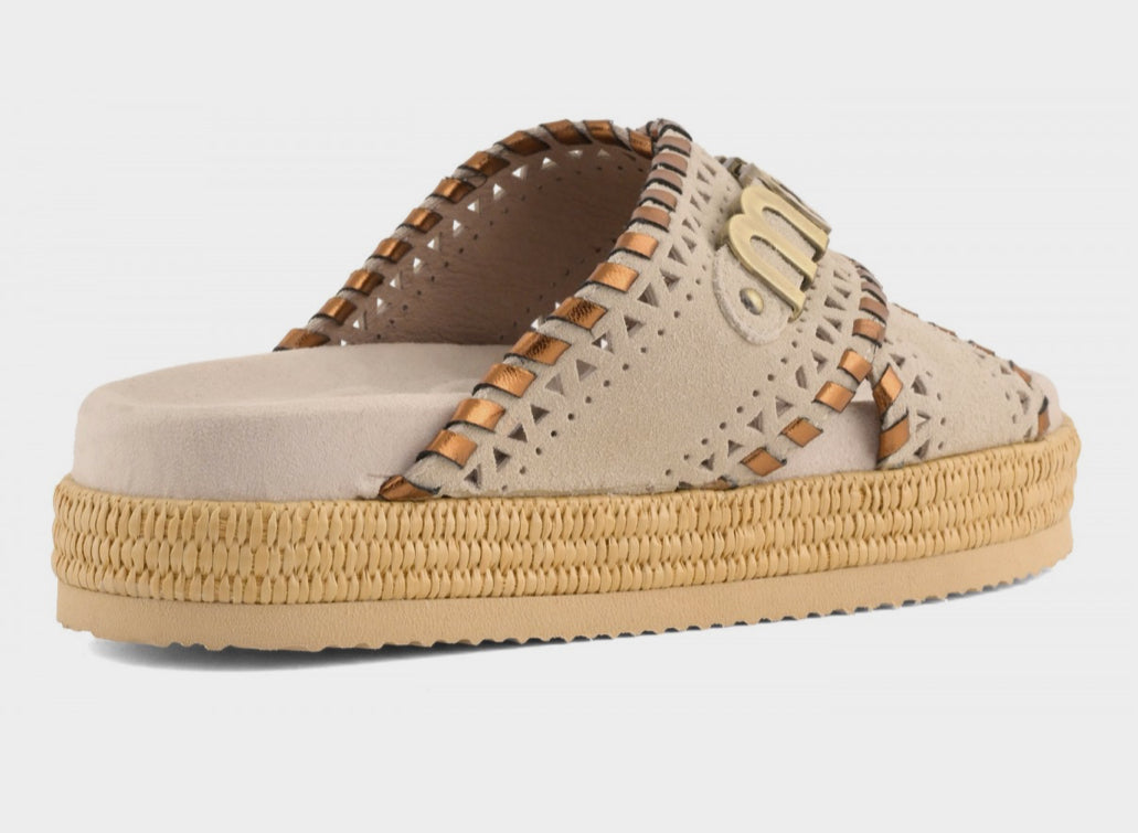Criss-Cross Sandal Metal Stitching Mou