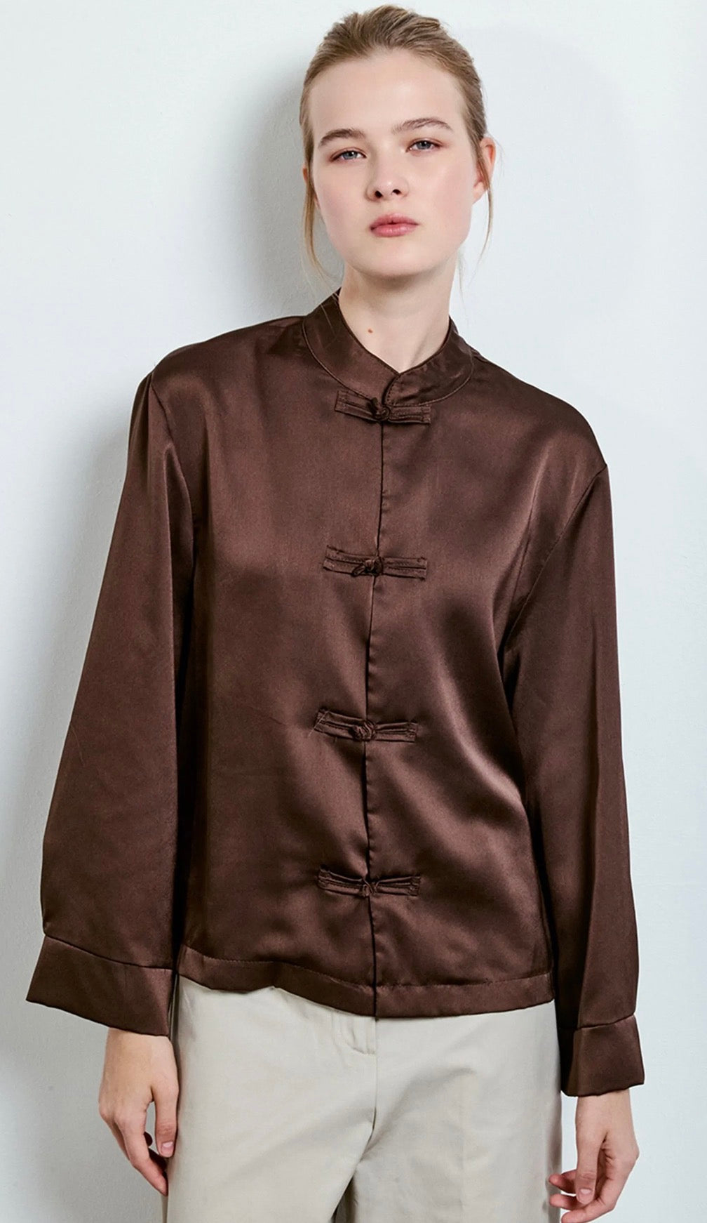 Camicia con alamari moka Two Way