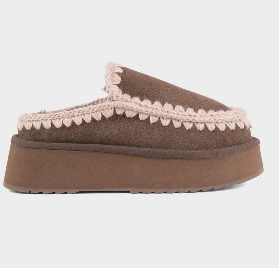 Eskimo Clog Platform Mou